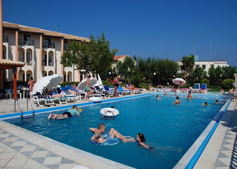 Silver Beach Hotel And Annexe Apartments (Adults Only) Roda  Buitenkant foto